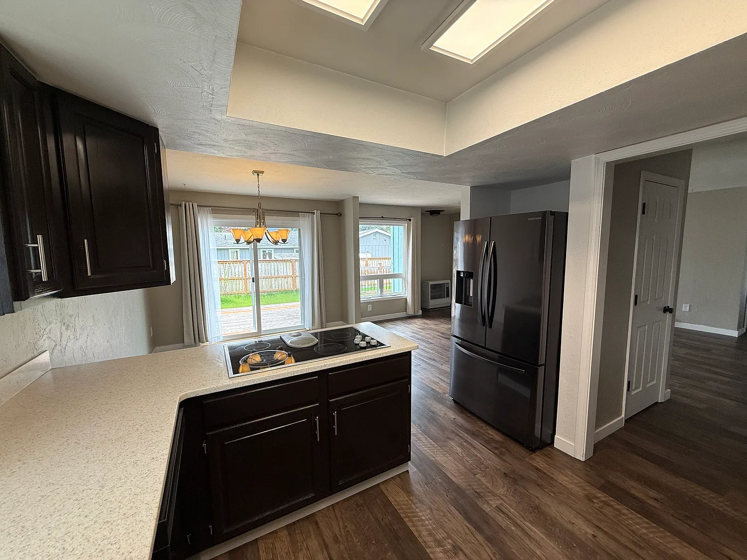 3 bed, 1312 sqft, $3,000 — Photo 2