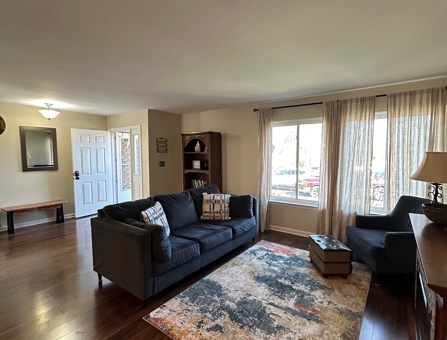 2 bed, 2.5 bath, 1800 sqft, $3,175 — Photo 2