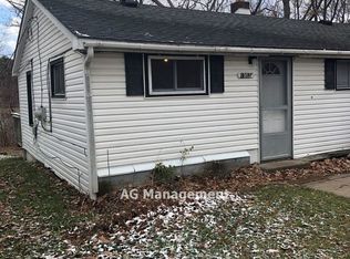 1552 Fullerton, Waterford, MI 48328