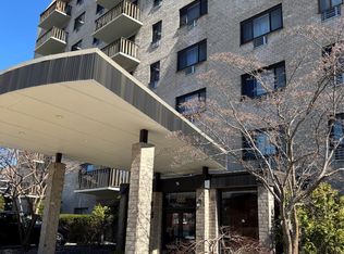666 Pelham Rd APT 6H, New Rochelle, NY 10805