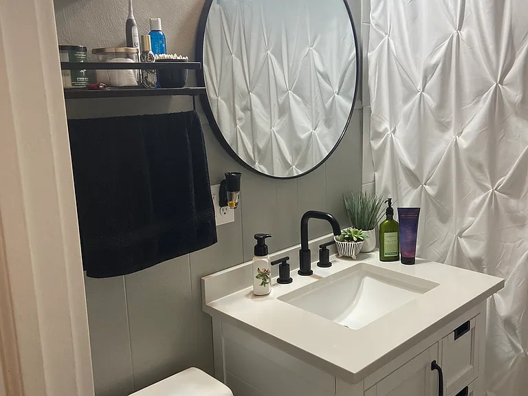 931 Falls Ave #2 — Photo 8