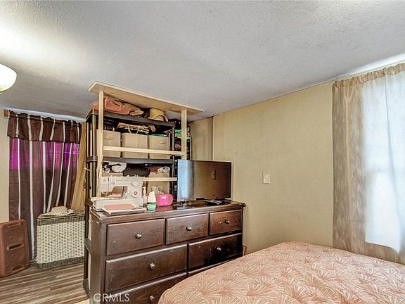 4th image of 4015 Mountain Dr Spc 2