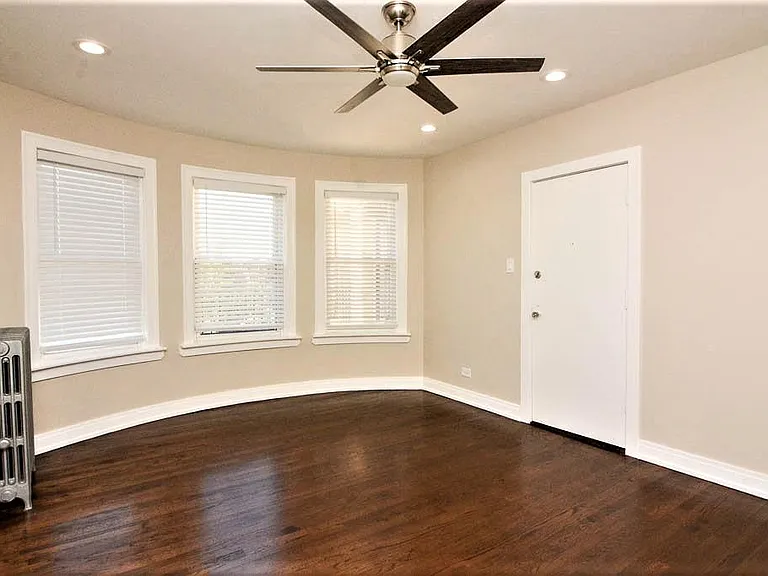 1434 W Farragut Ave #2C — Photo 9