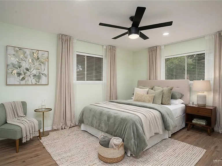 2202 Ella St — Photo 16