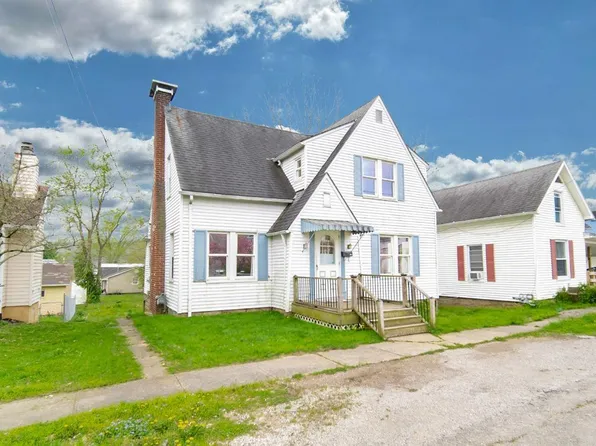 204 W 8th St, Manchester, OH 45144