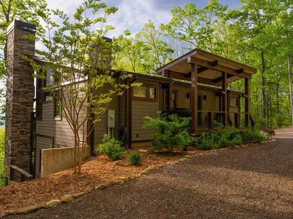 440 Sunrock Mountain Rd, Blue Ridge, GA 30513