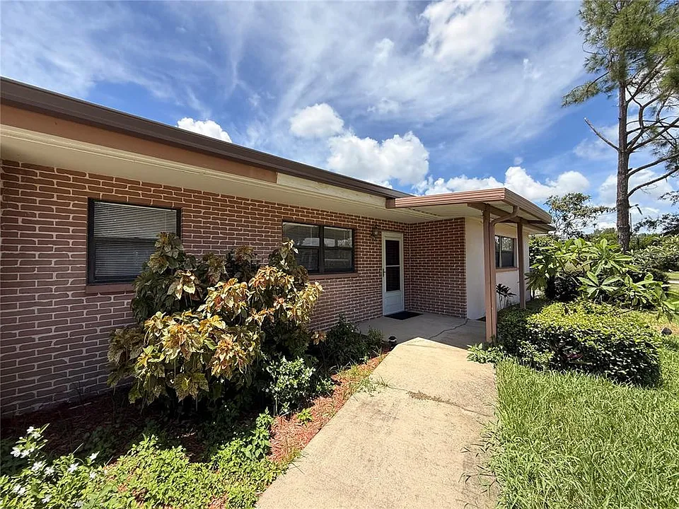 164 Pinewood Ave