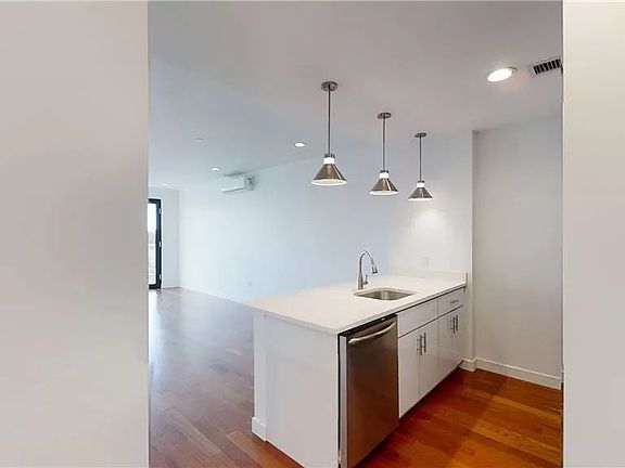 5th image of 32-60 106th St #2A