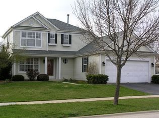 190 Jefferson Ln, Streamwood, IL
