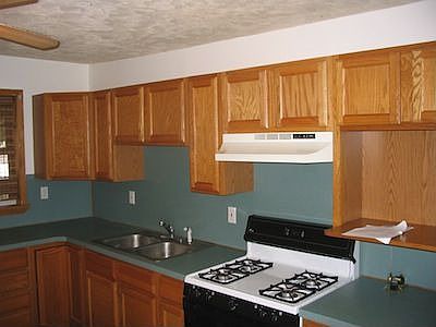 2nd image of 329 N Market St