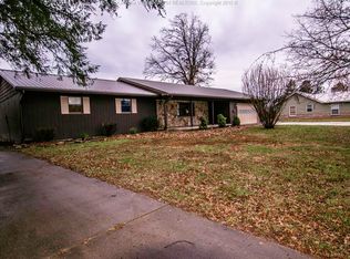 351 Highlawn Dr, Ripley, WV 25271