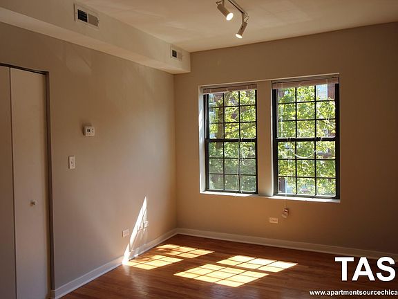 2nd image of 3108 W Sunnyside Ave APT 2F