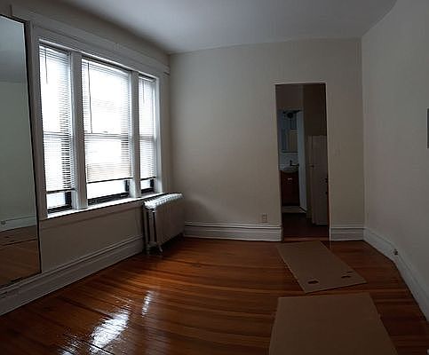2nd image of 35-09 31st St #4-1