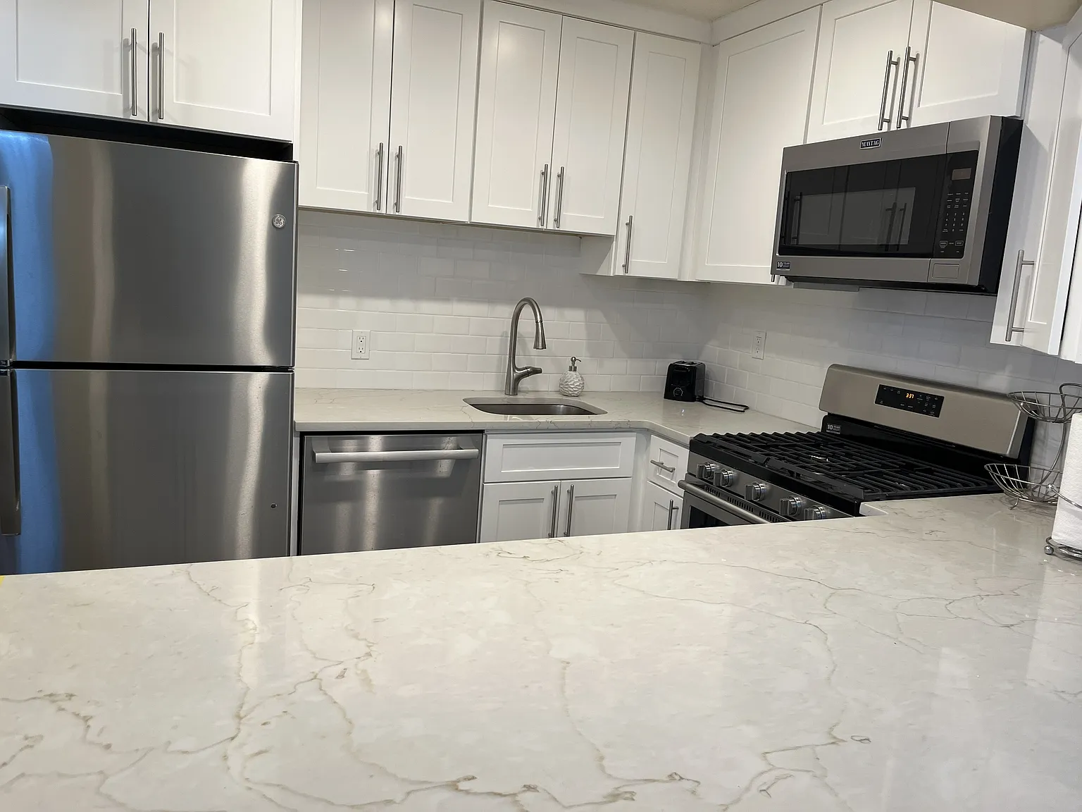 2 bed, 2.5 bath, 1500 sqft, $2,500 — Photo 1