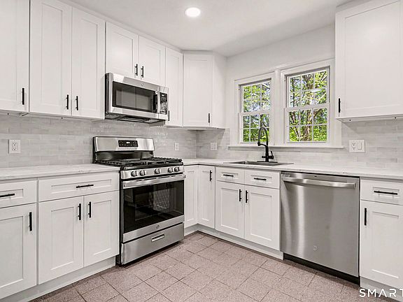 3rd image of 73 Ceil Rd