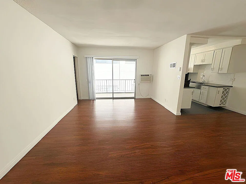 2 bed, 2.0 bath, $2,795 — Photo 2
