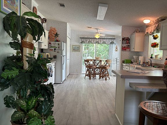 3rd image of 197 Blue Heron Lake Cir #439