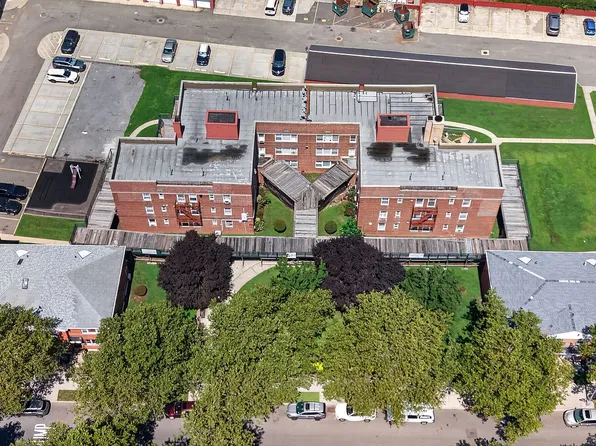 138-25 68th Dr APT 3D, Flushing, NY 11367
