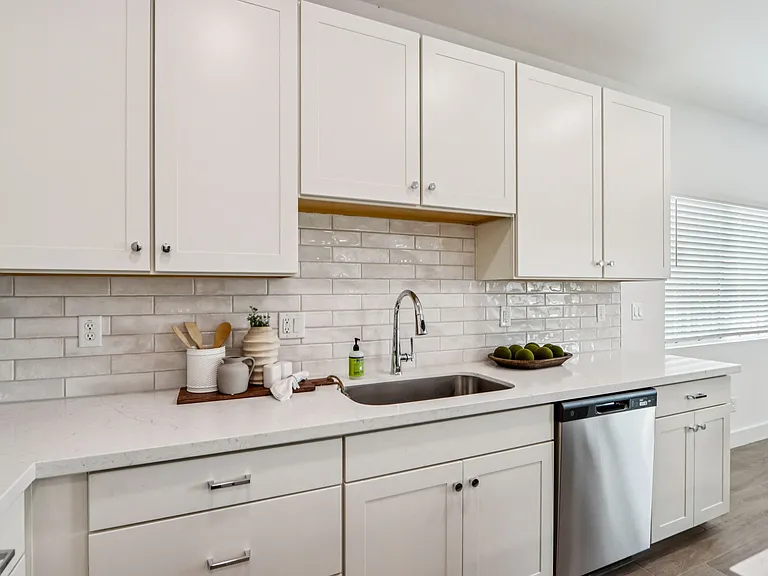 Elevate at Red Mountain Townhomes — Photo 12