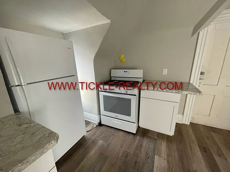 185 Park Ave — Photo 13