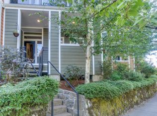 6522 SW Capitol Hwy, Portland, OR 97239