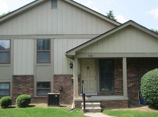 867 Lafayette Ct, Rochester, MI 48307