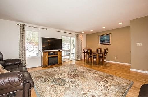 2nd image of 50 Country Hill Ln #50