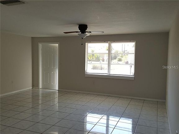 3rd image of 262 Manor Rd
