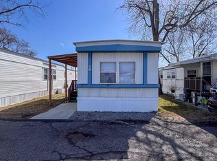 22600 Middlebelt Rd #F27, Farmington, MI 48336