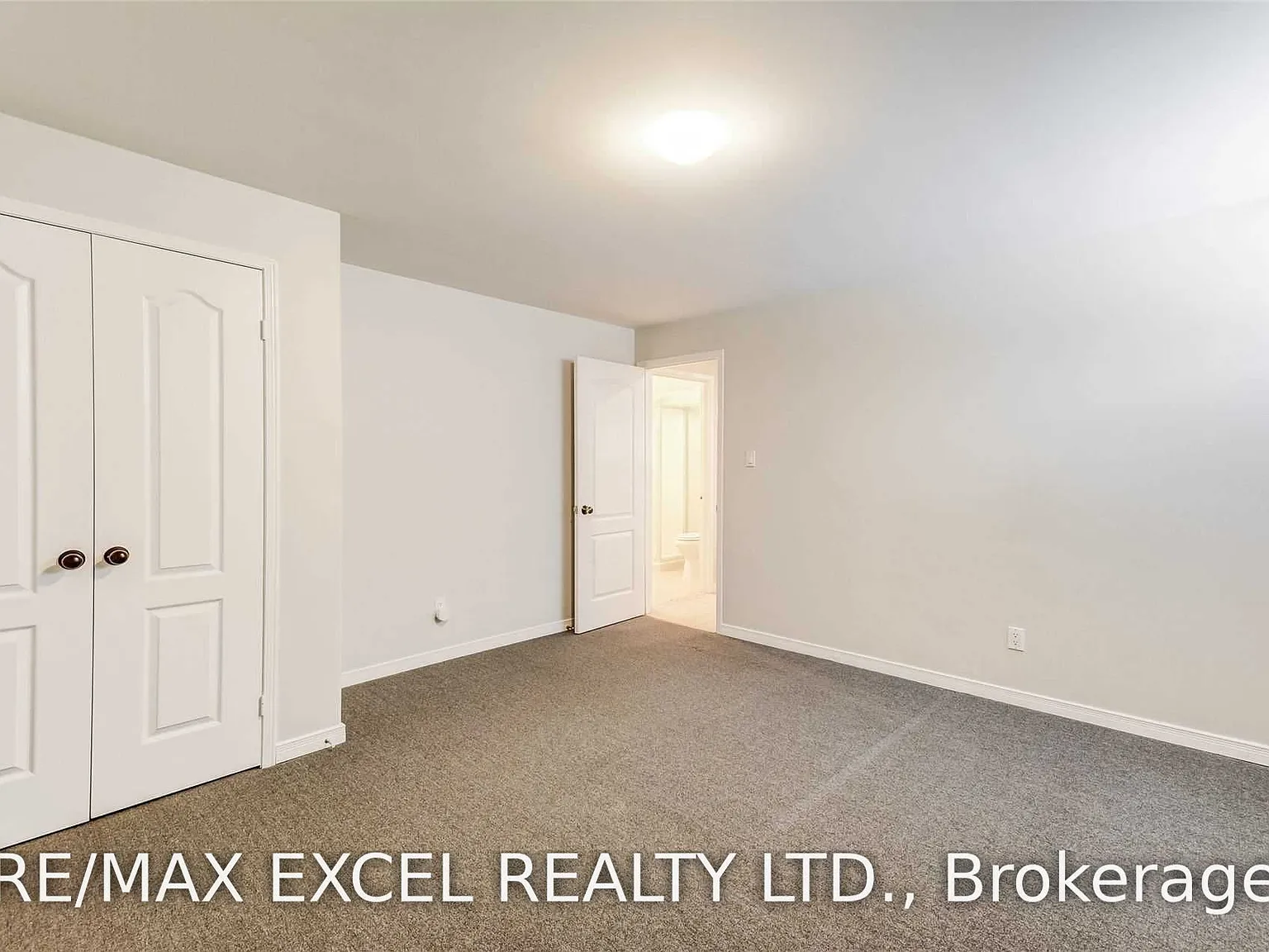 3 bed, $2,200 — Photo 4