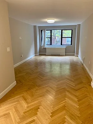 Rented by UES Management | media 2