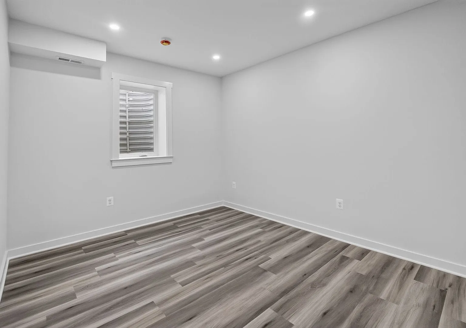 1005 Rhode Island Ave NE — Photo 3