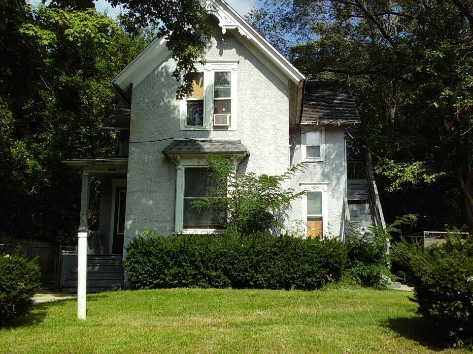 1st image of 1340 5th Ave
