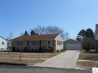 3304 1st Ave E, Hibbing, MN 55746