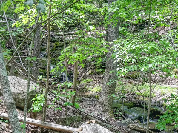 1215 Stagecoach Rd, Sewanee, TN 37375