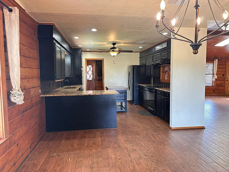 181 NW County Rd #2080 — Photo 10