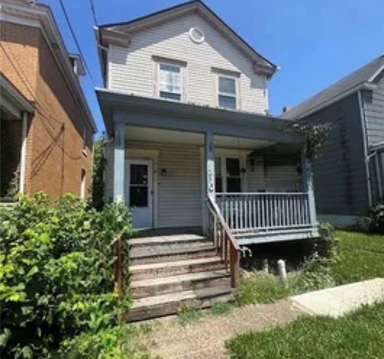 1st image of 810 Woodward Ave