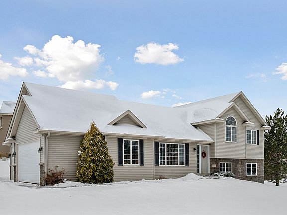 3rd image of 1021 Bluff Heights Dr SE