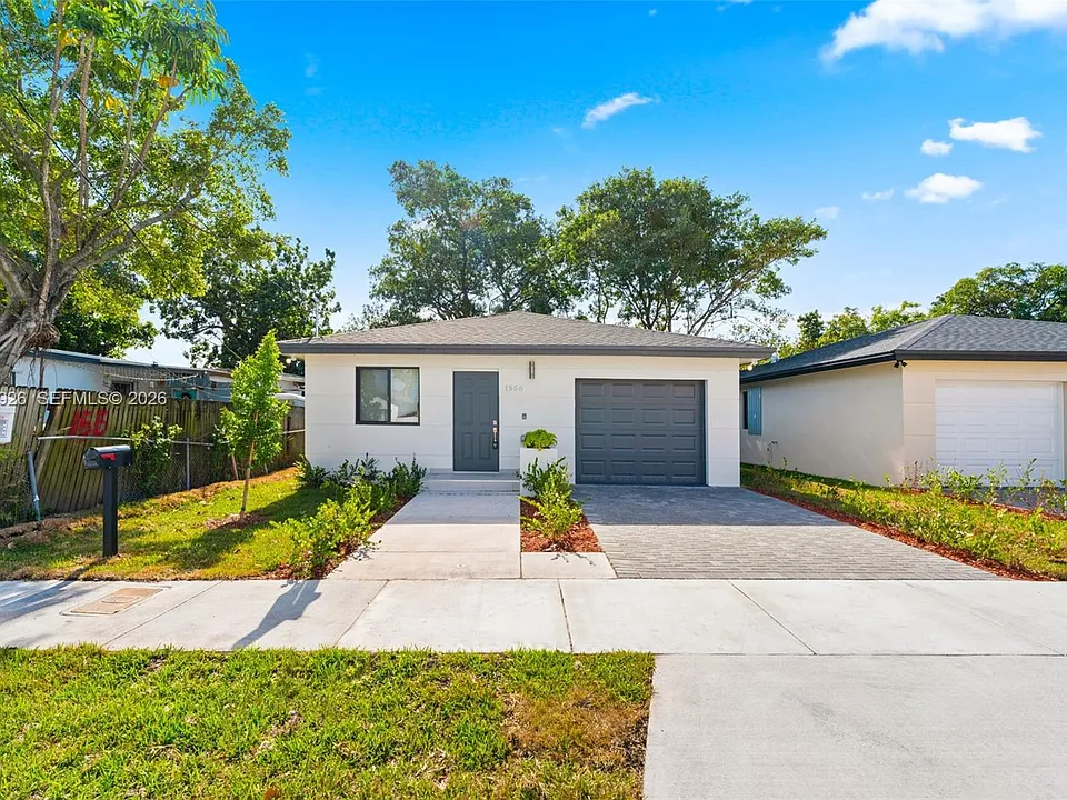 1556 NW 68th Ter