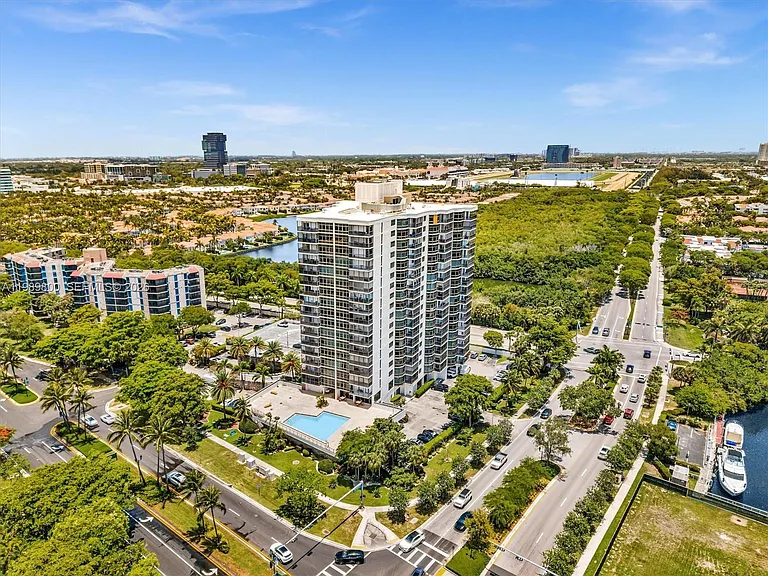 3375 N Country Club Dr #208 — Photo 48