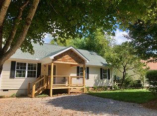 4 Buttonwood Ct, Asheville, NC 28806