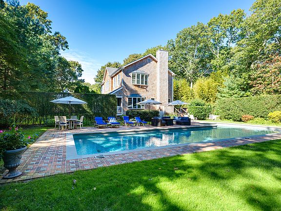 48 Hampton Pl, East Hampton, NY 11937 | Zillow