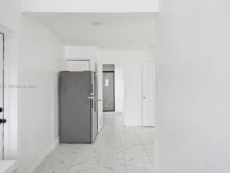 2280 SW 43rd Ave #2 — Photo 9