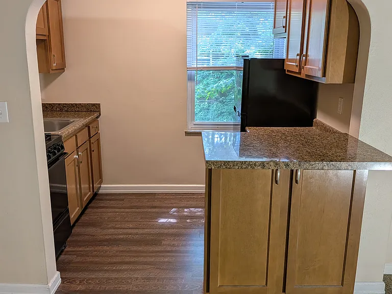6932 Murray Ave — Photo 6