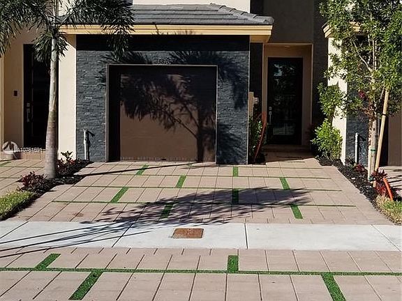 3rd image of 15810 NW 91st Ct
