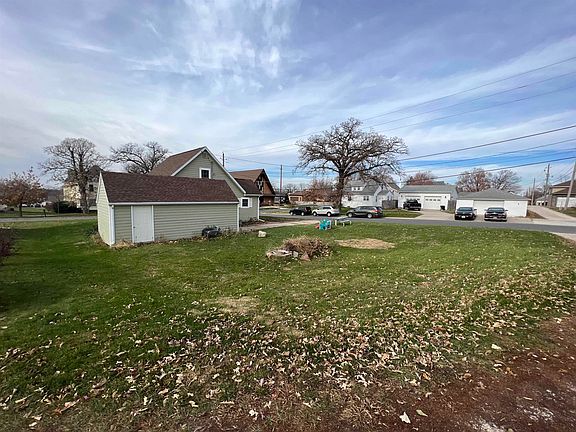 4th image of 502 3rd Ave