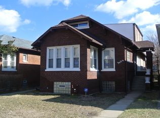 7439 S Bennett Ave, Chicago, IL