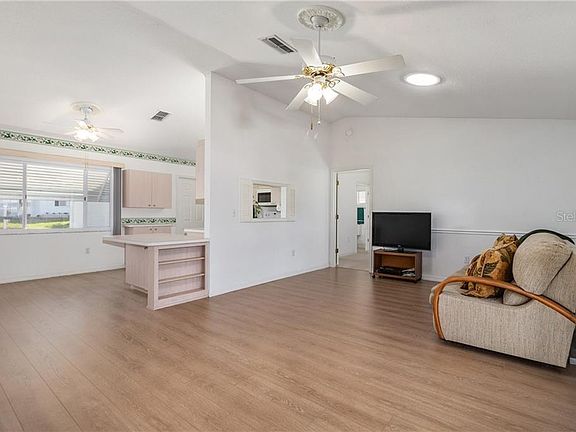 3rd image of 17375 SE 98th Cir