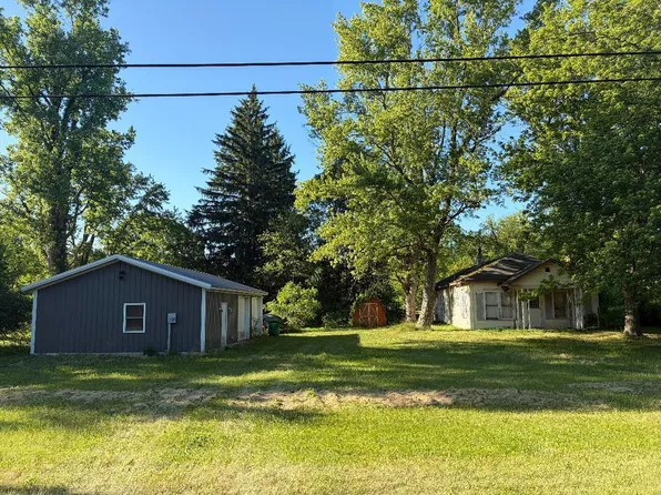 203 State Line Rd, Niles, MI 49120