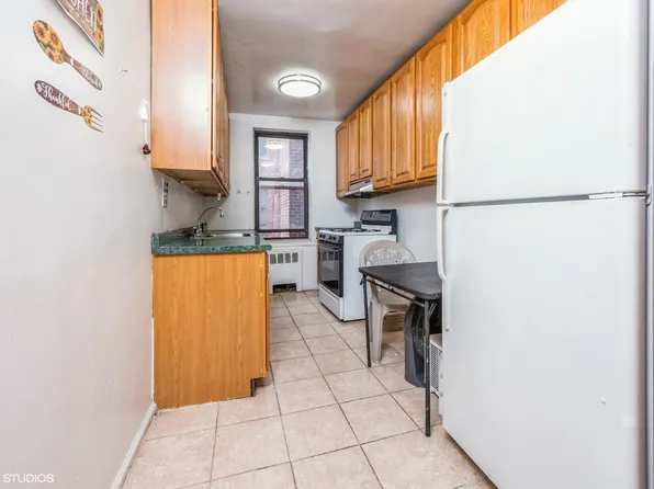 745 East 231st Street A4 image 2 of 17